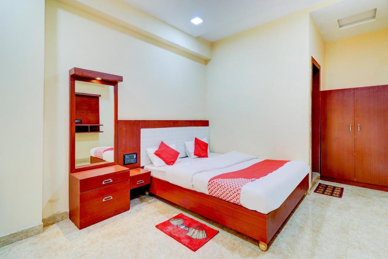 Oyo Flagship 73009 Hotel City Inn Dayal Bagh Esterno foto